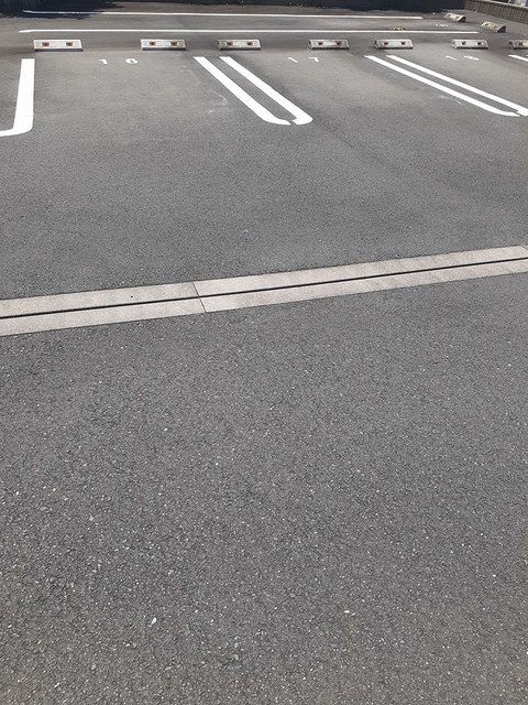 ステラオッファⅡ 駐車場