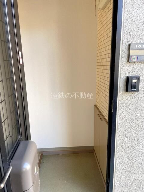 ラ・フォンテーヌ 玄関