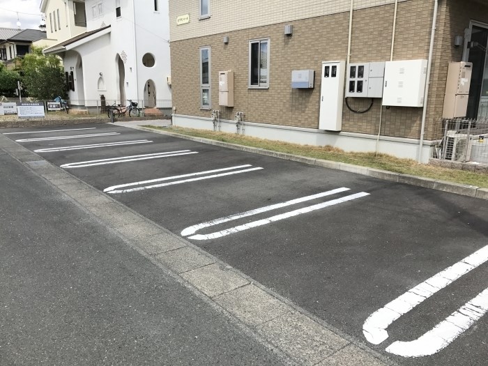 セプテンベール 駐車場