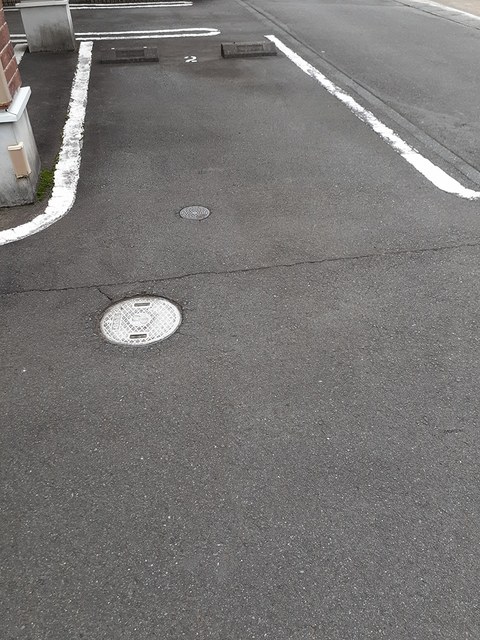 ブランシュール 駐車場