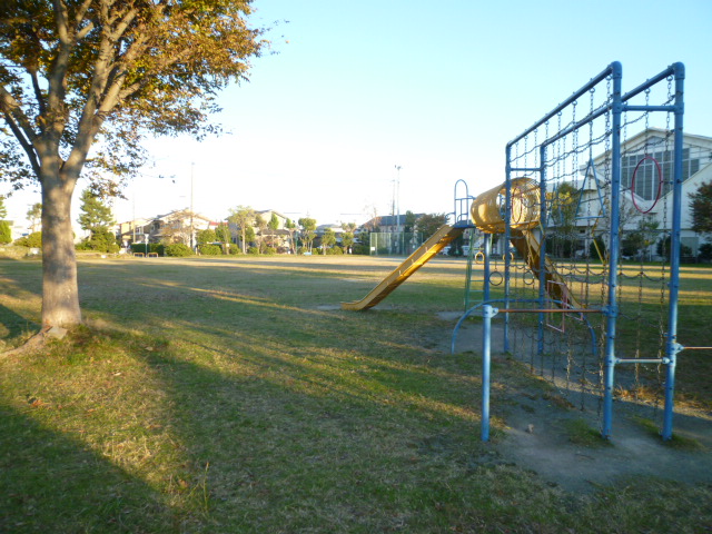 ブリアール泉 公園