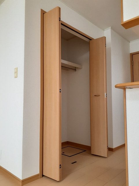 タウンヒルズⅤ 収納