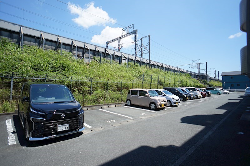 アルテール飯田 駐車場