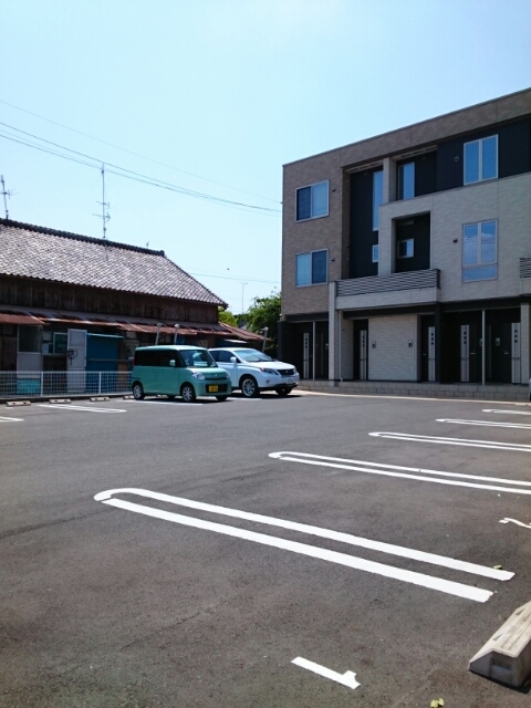 サン　ルーチェⅡ 駐車場
