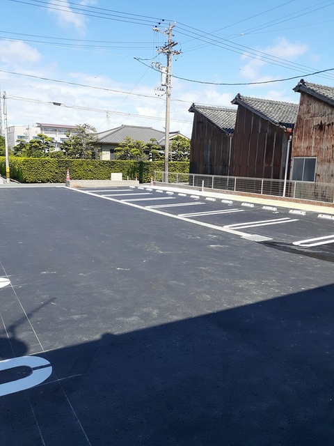 ヴェルサイユⅡ 駐車場