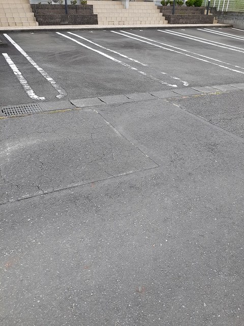 ヒルトップ 駐車場