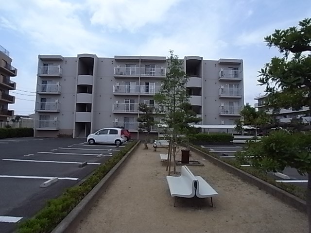 メディオ初生弐番館 エントランス