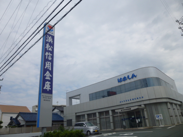 マ・グランⅥ 銀行
