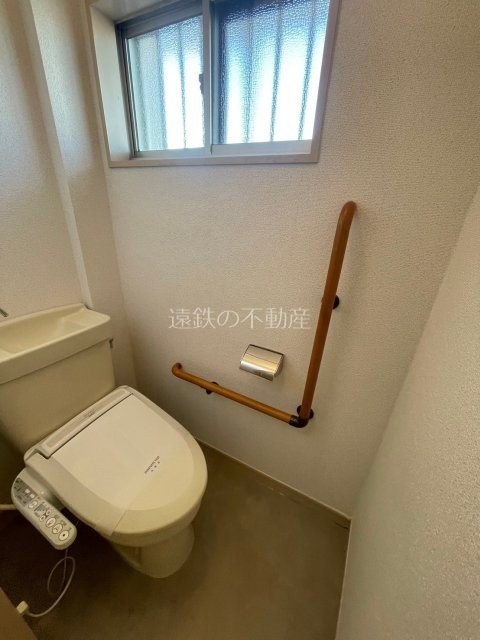 クリスタルアイ トイレ