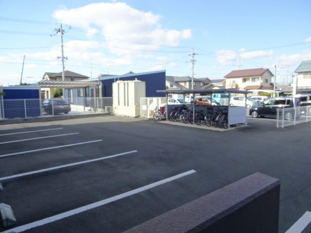 カウベルⅦ 駐車場