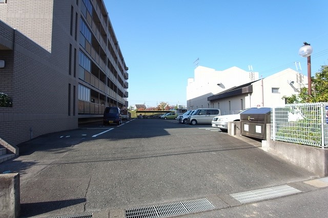 VPマンションⅢ 駐車場