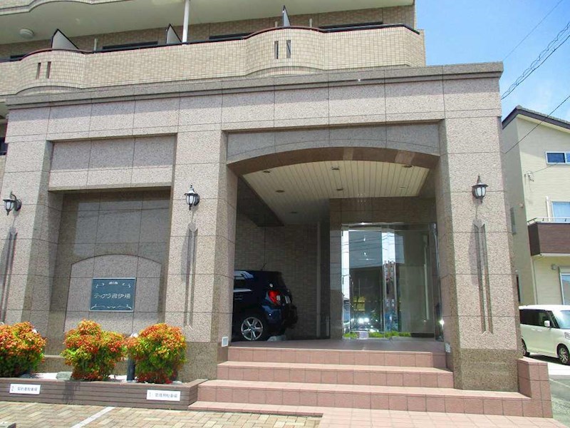 ティアラ西伊場 エントランス