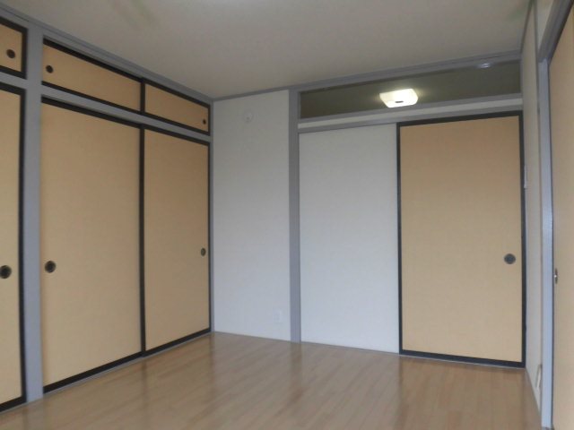 サンハイツ ベッドルーム