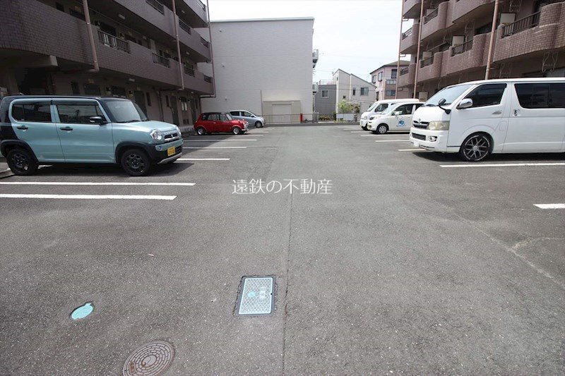 マンションアトラスⅡ 駐車場
