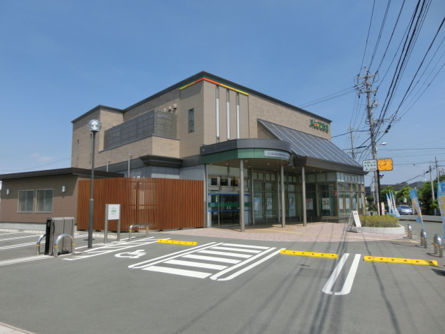 ヒルズ　サンリット 銀行