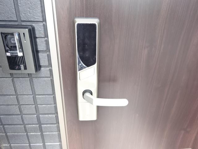 アヴニール 玄関