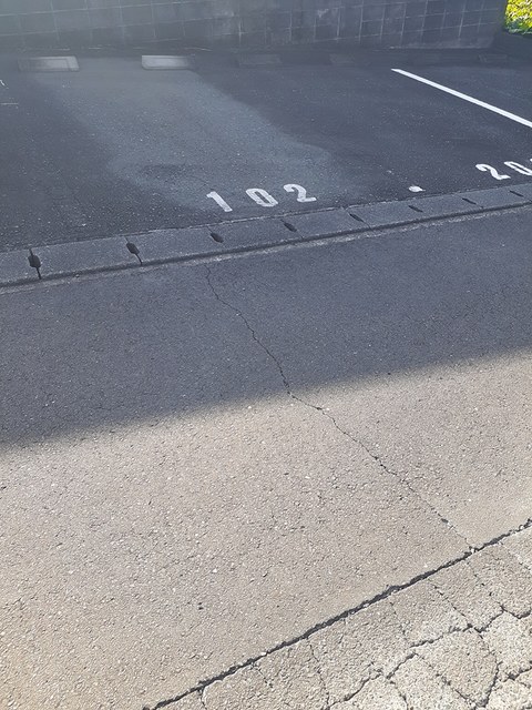 カーサフェリス高町 駐車場