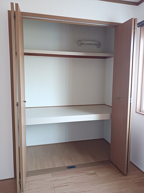 ウエストパレスＢ 収納