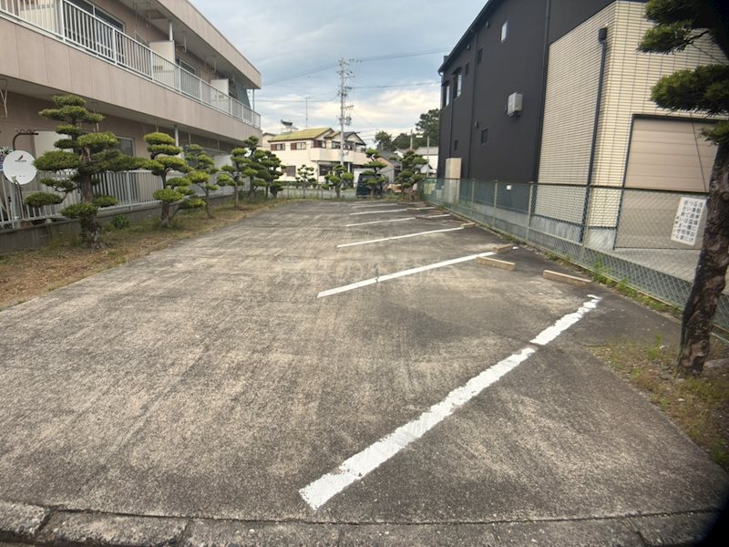 高橋ハイツ 駐車場