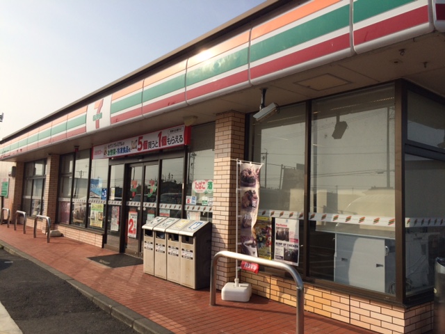 ヴィクトワールD コンビニ