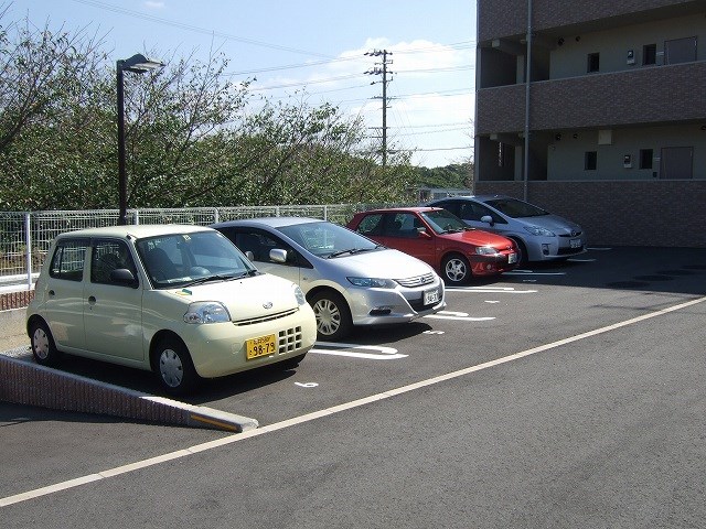 マンションさくら通り 駐車場