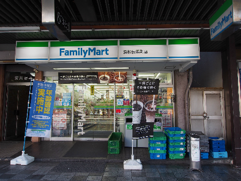 Conforto紺屋町 コンビニ