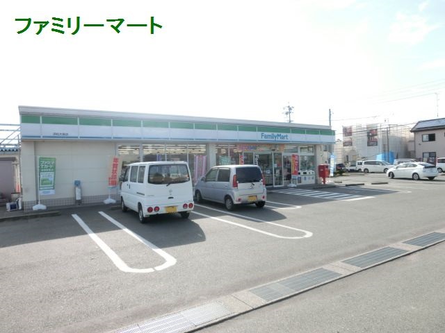 ラ・ルーチェ星 コンビニ