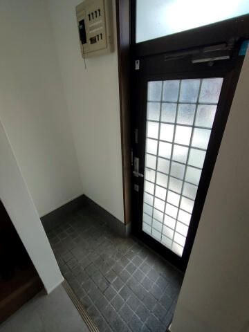 テラスハウス富塚 玄関