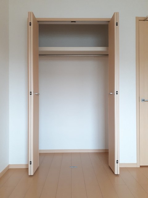 エクセレント　アベリア 収納
