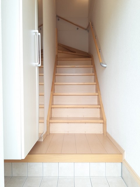 エクセレント　アベリア 玄関