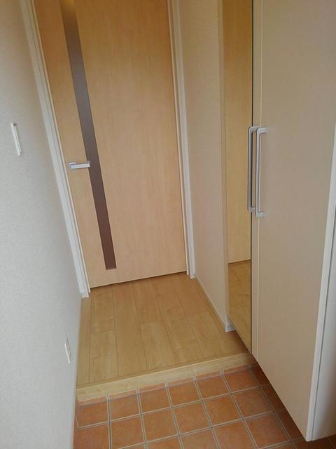 Ｔステージ 玄関