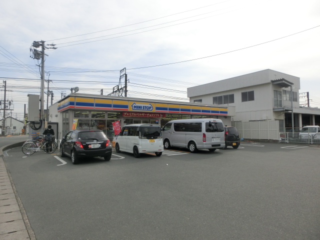ヒカルサ浜松増楽町Ⅰ コンビニ