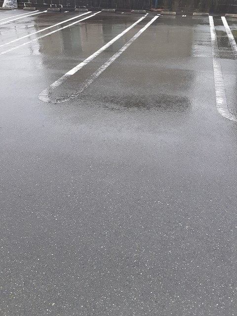 アン・フィオーレＨＩＲＯ 駐車場