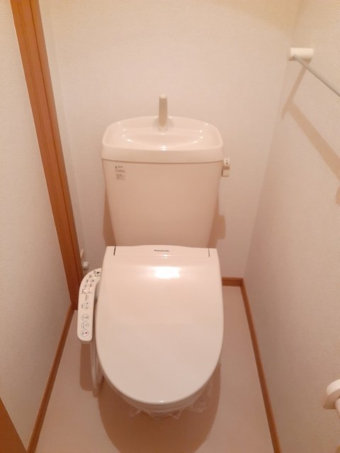 ブロード・センＣ トイレ