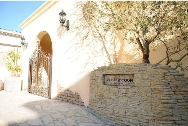 Villa　Cocoon上島 エントランス