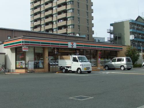 マンシオンタイラ コンビニ