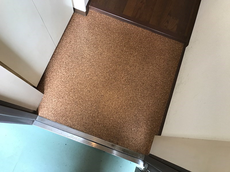 クレセントマンション 玄関