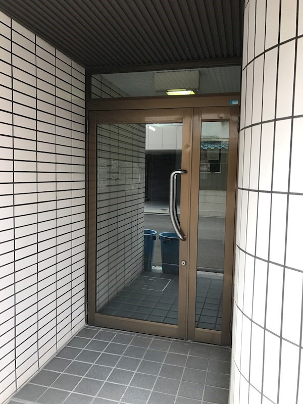 万代住之江コーポ エントランス