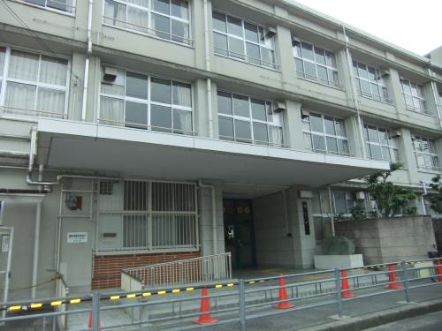 ハーモニーテラス浜口西 小学校