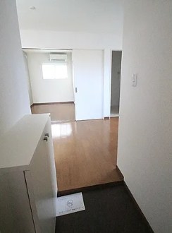 玄関 F maison住之江 玄関