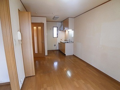 ファーストＭ＆Ｅ リビング