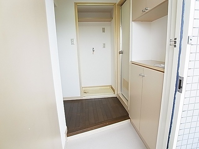 ベルトピア新松戸第２ 玄関