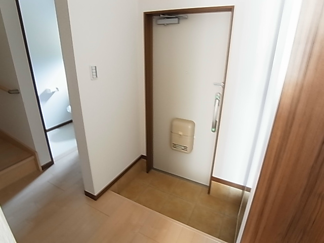 アムールＳⅠ 玄関