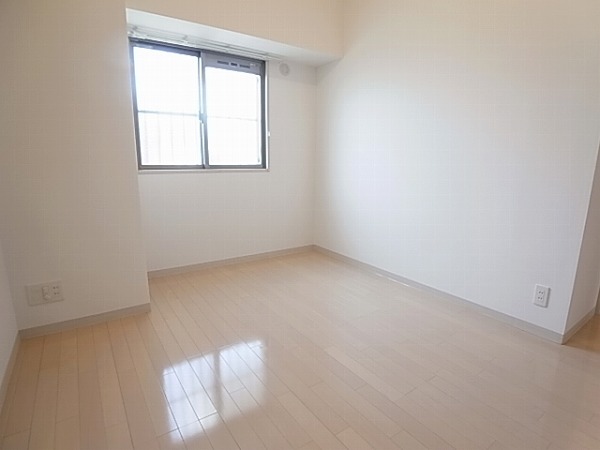 ELLEGARDEN柏の葉 ベッドルーム