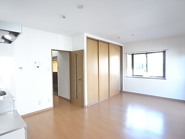 メゾン・フラワーヒル リビング