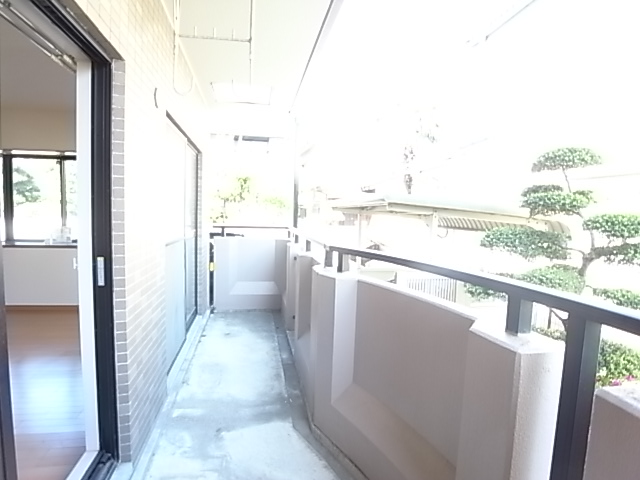 メゾン・フラワーヒル ベランダ