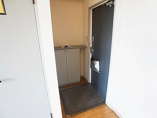 サンライフ梅郷　B棟 玄関