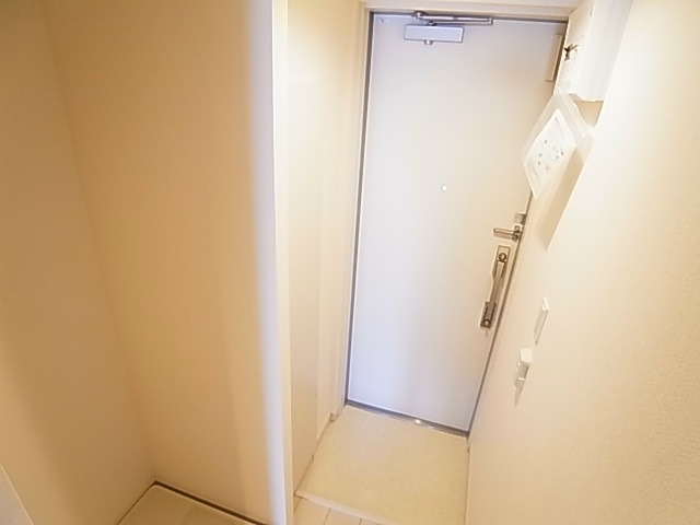 リブリ・Pinedoor 玄関