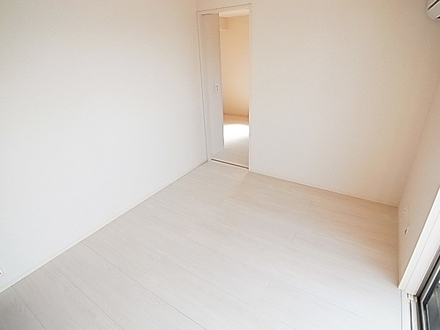 虹色 ベッドルーム