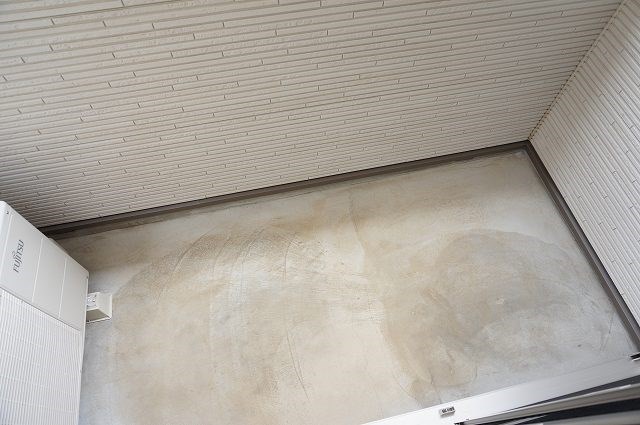 フローリッシュハイツ ベランダ